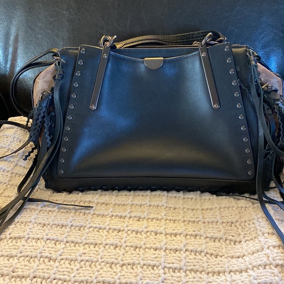 Rare limited edition Coach purse with artist Chelsea - Picture 9 of 12